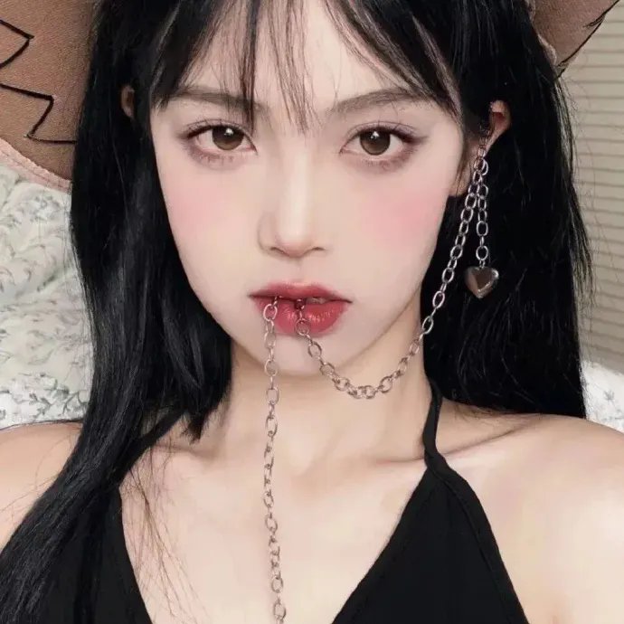 赤脚的基奉儿